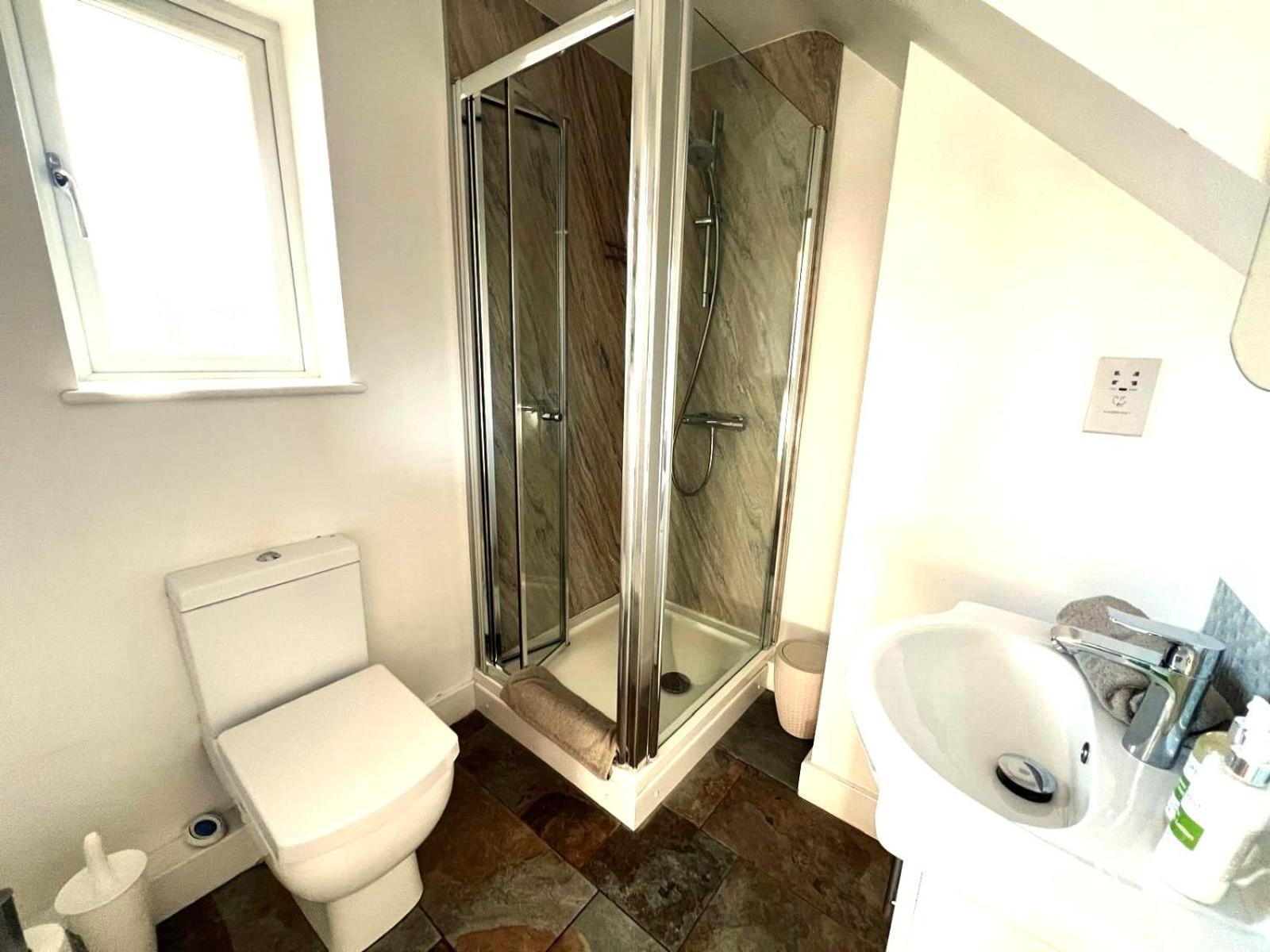 Oak Tree Rooms Ltd Brockenhurst Esterno foto